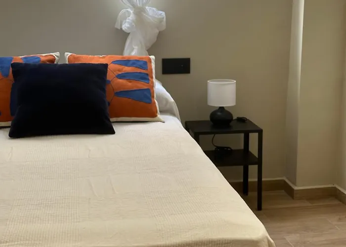 Blue House 3* Valence